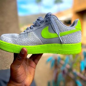 NIKE AIR FORCE 1 LOW 07!
